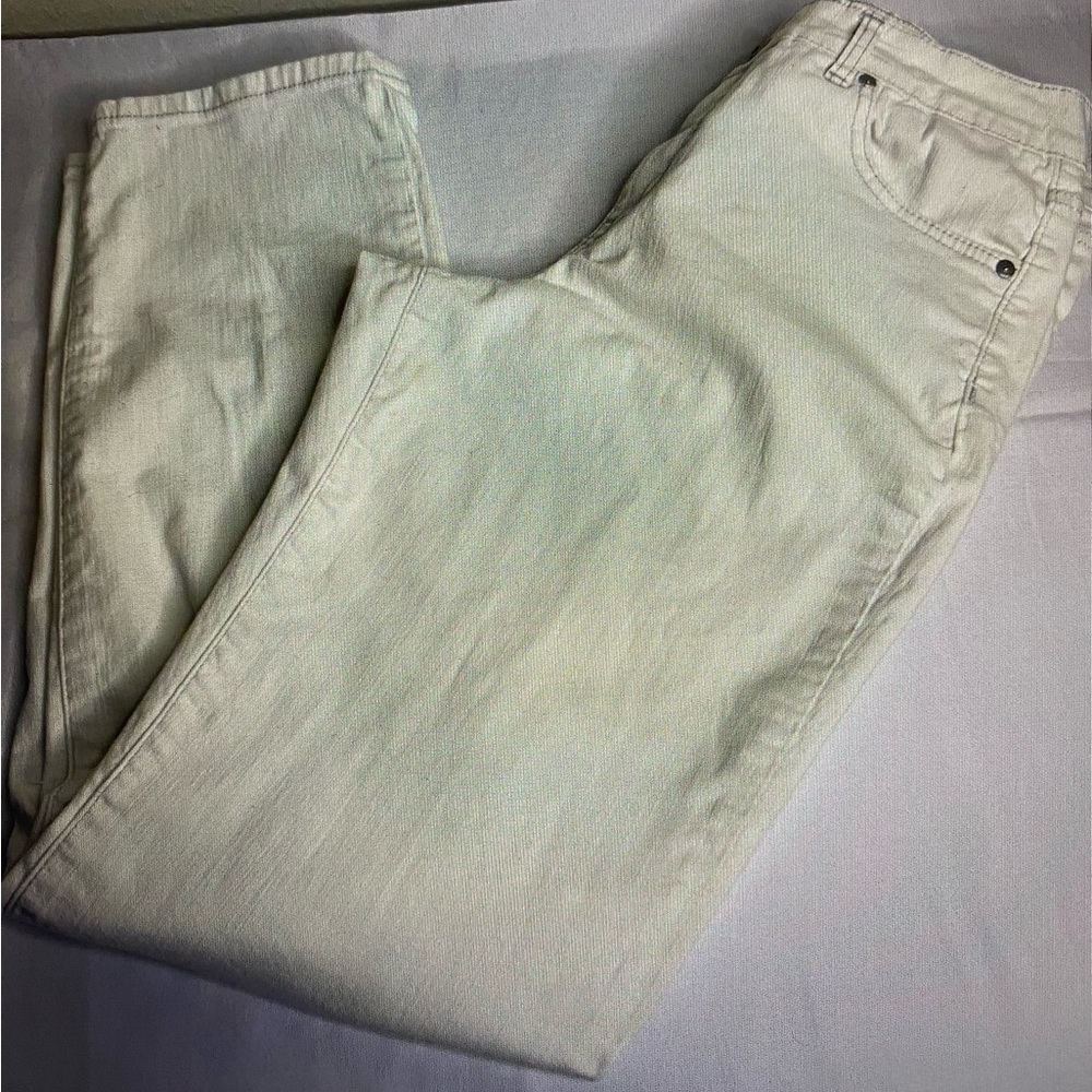 BandolinoBlu White jeans size 10